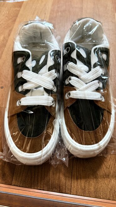 Кроссовки и спортивная обувь: Мужские кроссовки, 40, Vans, Новый, Самовывоз