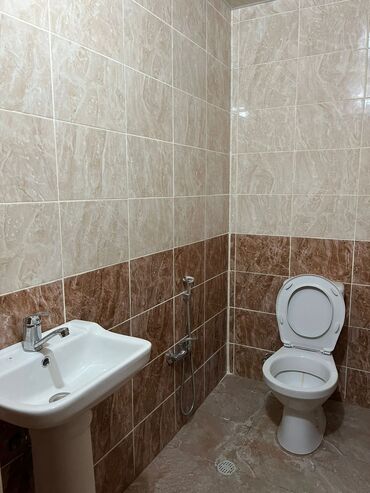 Uzunmüddətli kirayə mənzillər: St/Sumqayıtda (Qazilər şəhərciyi) 9/7 ci mər-də 3 otaqlı əşyasiz ev -da lalafo.az — 2 Uzunmüddətli kirayə mənzillər: St/Sumqayıtda (Qazilər şəhərciyi) 9/7 ci mər-də 3 otaqlı əşyasiz ev — 2