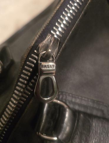 balenciaga torba ceger: BALLY shopping tote bag, jako jako velika. Ima kožne ručke i ćoškove — 5