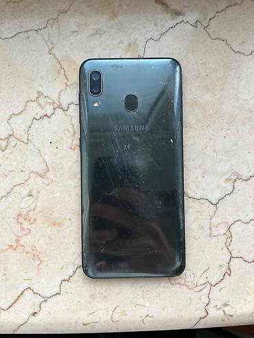 samsug a20: Samsung Galaxy A20, 32 GB, rəng - Qara, İki sim kartlı — 2