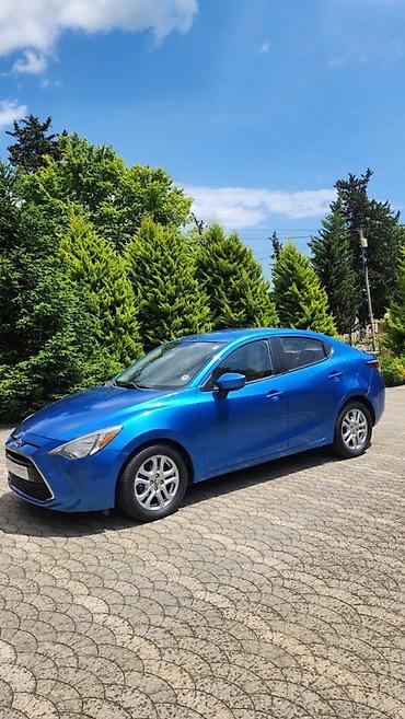 toyota prius kapot: Toyota Yaris: 1.5 l | 2017 il Sedan — 3