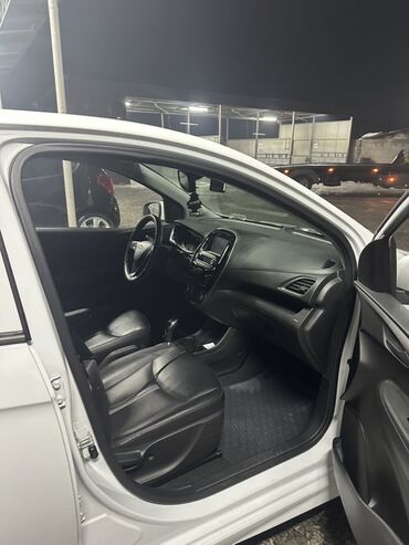 Chevrolet: Chevrolet Spark: 2019 г., 1 л, Вариатор, Бензин, Хэтчбэк — 11