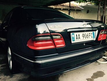 Mercedes-Benz: Mercedes-Benz E 320: 3.2 l. | 2000 έ. Λιμουζίνα — 4