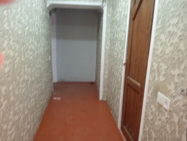 Mənzil kirayələyirəm: 2 otaqlı, 30 kv. m — 10