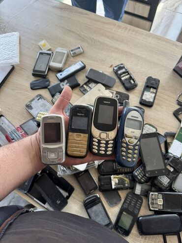 60 klaviatura: Köhnə model mobil telefonlar və ehtiyat hissələri paketi - Markalar