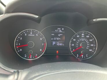 Kia: Kia Forte sedan – ağ rəng, şəhər və uzun yol üçün rahat və qənaətcil — 10