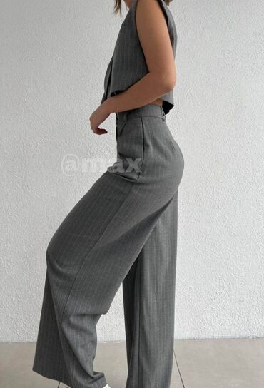 Kompleti: New,,In love with you’’SuitVelicine:S M L Dostupni Svi dezeni sa — 2