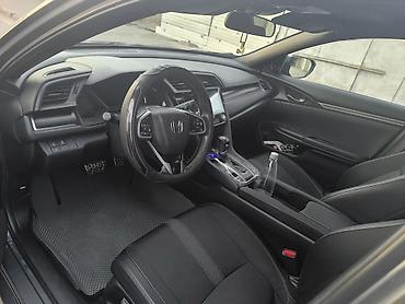 Honda: Honda Civic: 2021 г., Хэтчбэк — 6