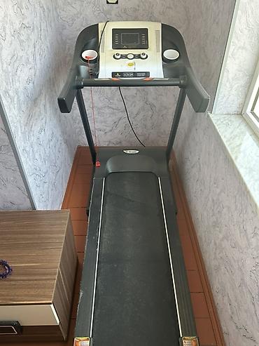 camadan tekerli: KN Cardio qaçış trenajoru - Marka/model: KN Cardio (şəkillərdə loqo — 1