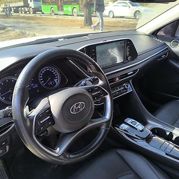 corolla 2022: Hyundai Sonata: 2020 г., 2 л, Автомат, Газ, Седан — 2