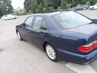 Mercedes-Benz: Mercedes-Benz E-Class: 2 l | 2000 il Sedan -da lalafo.az — 4 Mercedes-Benz: Mercedes-Benz E-Class: 2 l | 2000 il Sedan — 4