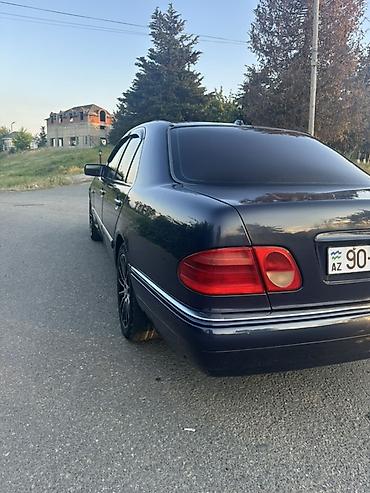 фольксваген пассат 1: Mercedes-Benz E-Class: 2.4 л | 1998 г. Седан — 5