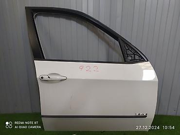 Двери и комплектующие: 1.Дверь BMW X5 E70 N52B30A 2008 (б/у) 2.Дверь BMW X5 E53 M57D30T 2006 — 1