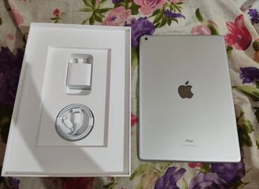 ipad 9th generation price kyrgyzstan: Планшет, Apple, память 64 ГБ, 10" - 11", Wi-Fi, Б/у, Классический цвет - Серебристый