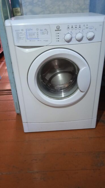 автомат для кофе купить бу: Кир жуучу машина Indesit, Колдонулган, Автоматтык, 5 кг чейин, Компакттуу