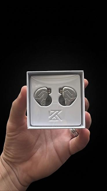 bluetooth nausnik: Metal korpuslu naqilli IEM qulaqlıq cütü - Dizayn: Gümüş rəngli — 1