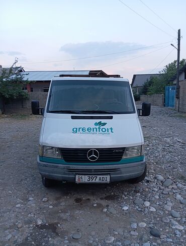 снегоуборочная машина бишкек: Жүк ташуучу унаа, Mercedes-Benz, Дубль, 3 т, Колдонулган
