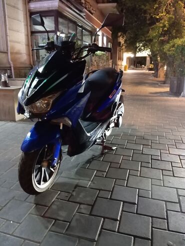 Mopedlər,skuterlər: Real alıcıya endirim olunacaq Real olan zəng eləsin boş boşuna narahat — 9