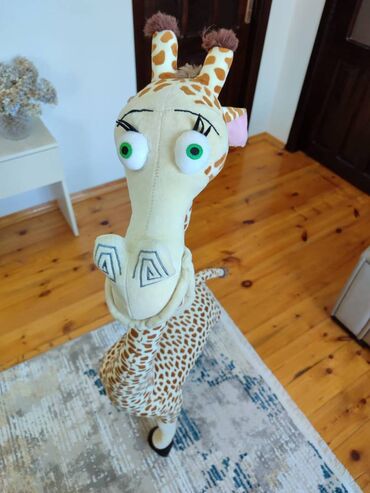 сколько стоит лабубу в азербайджане: Madaqaskar zürafə təzədi, hündürlüyü 120 sm, qiyməti 100 AZN, ünvan