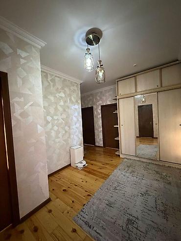 sagan kirayə evlər: 3 otaqlı, Yeni tikili, m. Xalqlar Dostluğu, 126 kv. m — 2