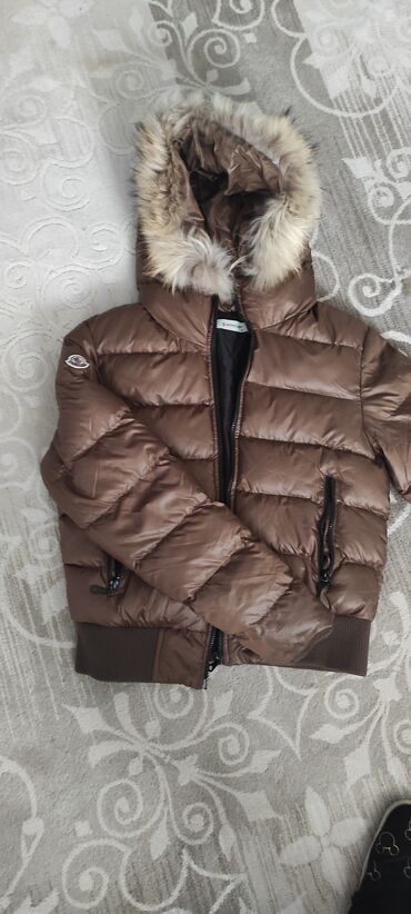 moncler prsluk muski: Puxovik kurtka, Moncler, M (EU 38)