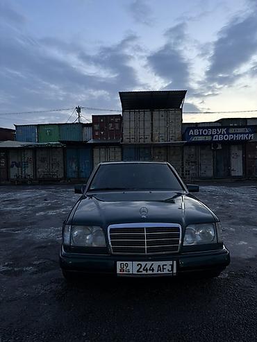 Mercedes-Benz: Mercedes-Benz E-Class: 1995 г., 2.2 л, Механика, Бензин, Седан — 4