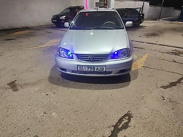 Toyota Avensis: 2002 г., 1.6 л, Механика, Бензин, Седан