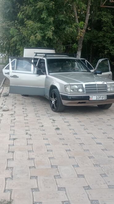 продаю или меняю на недвижимость: Mercedes-Benz W124: 1989 г., 2 л, Механика, Бензин, Седан