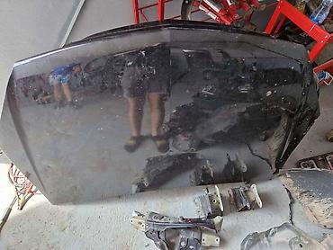sa staklom: HAUBA CRNA OSTECENA ZA OPEL ASTRA H | Ostecena od grada Svi delovi — 2
