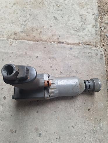 Другие автозапчасти: Пневмоинструмент: мощный гайковерт и комплект пневмопистолетов — 4