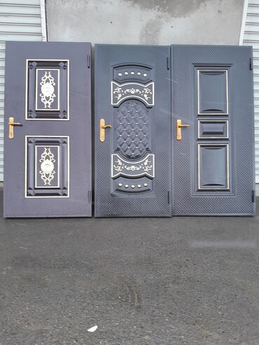 Giriş qapıları: Yeni Giriş qapısı Zamok və çərçivə ilə, Zəmanətli, Ödənişli quraşdırma, Ünvandan götürmə, Ödənişli çatdırılma, Rayonlara çatdırılma — 25