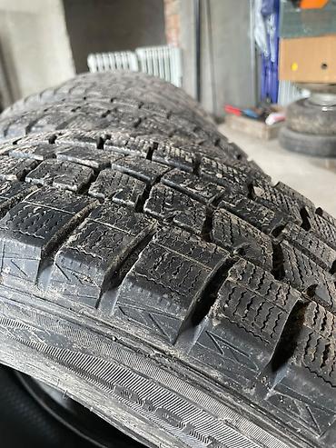Шины и диски: Зимние шины Dunlop (комплект из 4 шт.) - Размер: 215/60 R16 - Индекс — 5