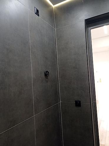 Укладка плитки: Резка плитки, Подготовка стен для укладки, Укладка плитки на откосы, окна, двери | Керамическая плитка, Мозаичная плитка, Мраморная плитка | Вертикальная укладка, Раскладка ковром, Раскладка в разбежку Больше 6 лет опыта — 26