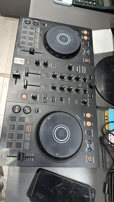 DJ-контроллерлер: Колдонулган, Баары бир жерде, Каналдар: 2, Туташтыргыч: USB, Колдоо macOS — 4