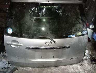 такта раум: Крышка багажника (задняя дверь) для Toyota Raum - Оригинальная деталь — 1