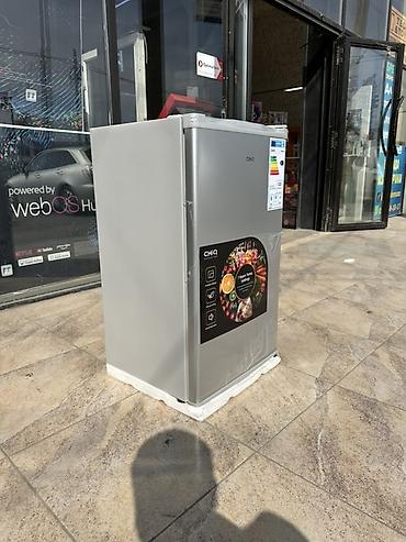 Холодильники: Мини-холодильник CHiQ - Общий объем: 92 л - Класс — 8