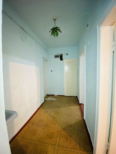 дом на аренда: 2 комнаты, 38 м², Индивидуалка, 2 этаж, Старый ремонт