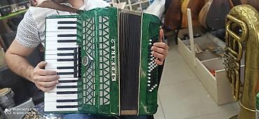 Akkordeonlar: Akkardeon "Berezka 2" Rast musiqi alətləri mağazası. Əhmədli — 1