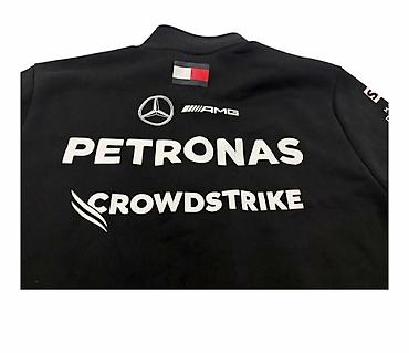 sweatshirt: Premium Mercedes-AMG Petronas Formula 1 komandasının qara rəngli — 4