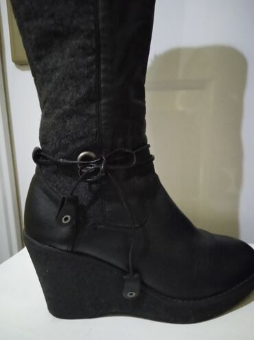 Čizme: Čizme, Bata, 39 — 6