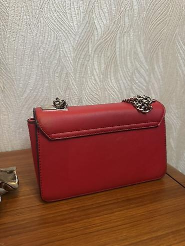 charles keith: Çiyin çantası, Charles & Keith, İşlənmiş — 2