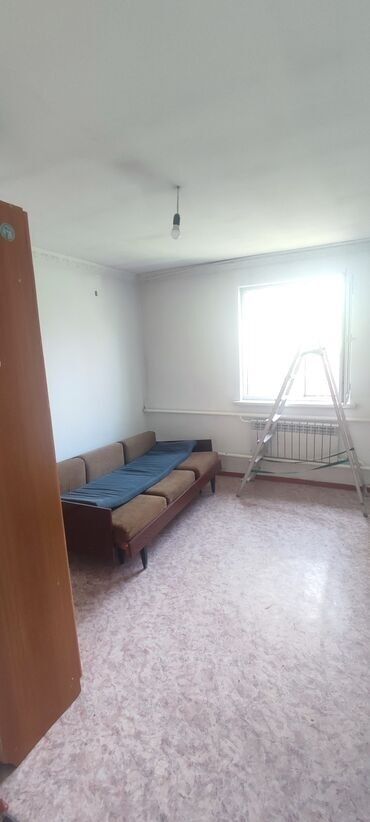 долгосрочная аренда домов в алматы без посредников: 28 м², 1 комната, Бронированные двери, Забор, огорожен
