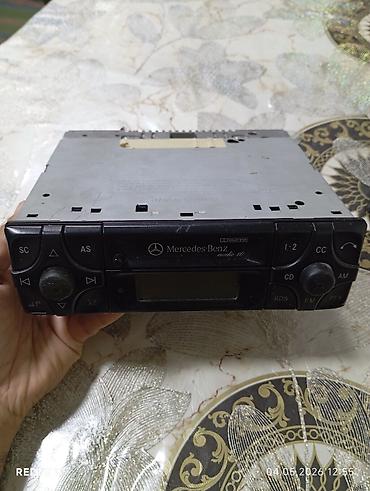 Avtoelektronika: Mercedes-Benz Audio 10 orijinal avtomobil maqnitonu. 2 eded. birinin — 2