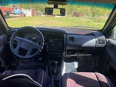 бора машина: Volkswagen Passat Variant: 1993 г., 2 л, Механика, Универсал — 5