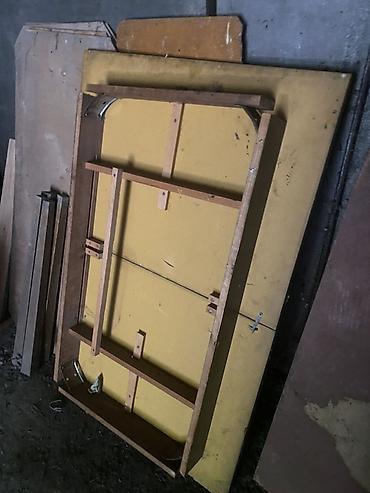 study table: Продается 2 стола 1-1000сом 2-1000сом За два 1500 — 2