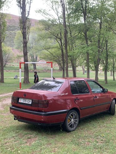 кузов нексия: Volkswagen Vento: 1994 г., 1.8 л, Механика, Бензин, Седан