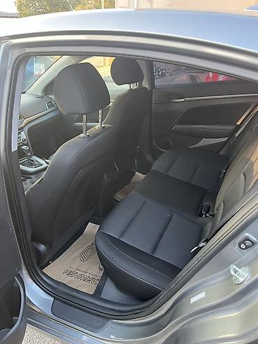 kia servis ehtiyat hisseleri: Hyundai Elantra – sedan, geniş və rahat salon Özəlliklər: - Qara — 1