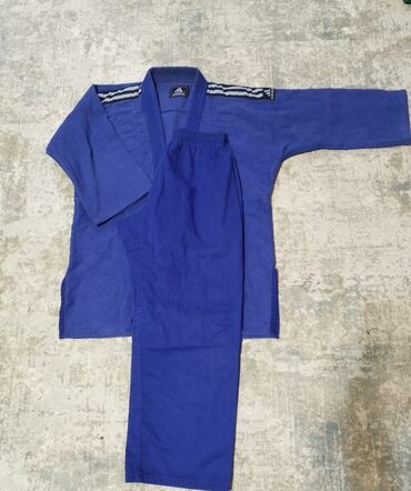 форма для мальчика: Продаю кимоно для дзюдо! без пояса! подойдет для мальчиков ростом