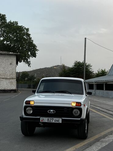 ВАЗ (ЛАДА): ВАЗ (ЛАДА) 4x4 Нива: 2008 г., 1.7 л, Механика, Бензин, Внедорожник — 4