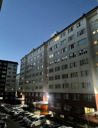 Продажа квартир: 2 комнаты, 66 м², 106 серия улучшенная, 1 этаж, Евроремонт